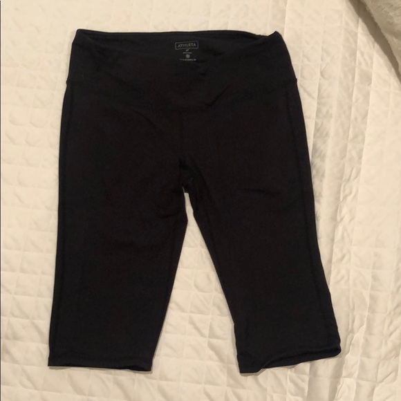 Athleta Crop Knee Length Legging